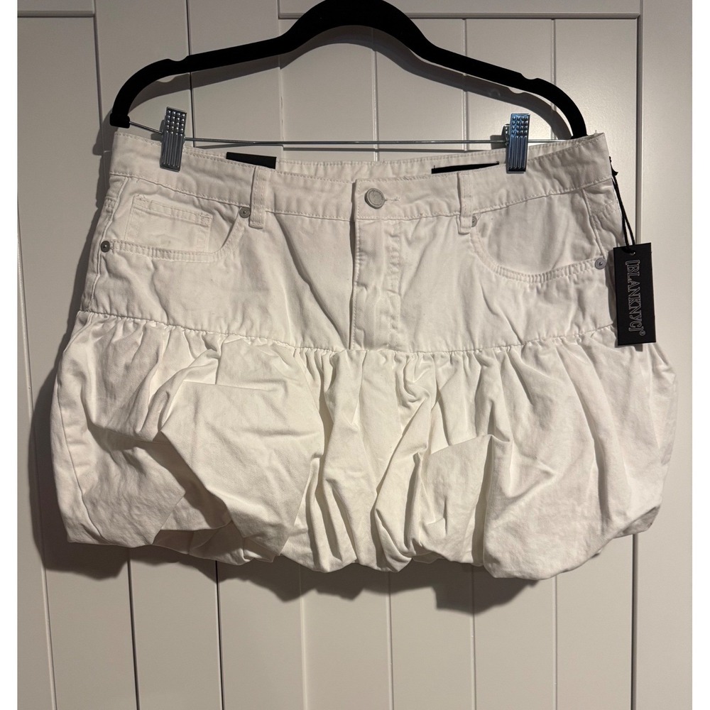 BLANKNYC White Bubble Hem‎ Denim Mini Skirt Size 31